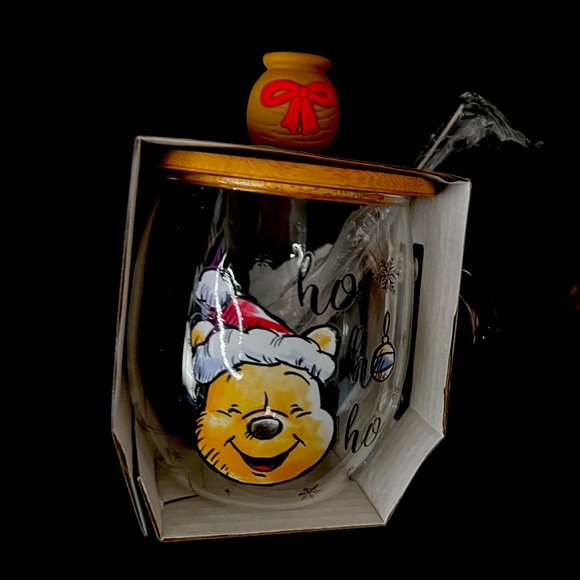 Disney Winnie The Pooh Glass Mug with bamboo lid and topper. - Picture 1 of 4